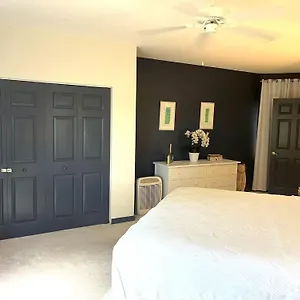 https://beach-living-at-the-retreat.comcaribbean.com