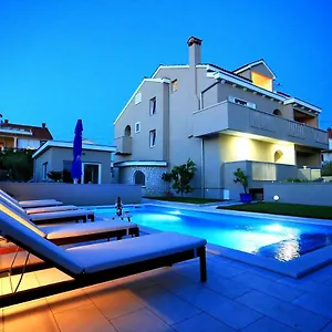  Appartement Lotos